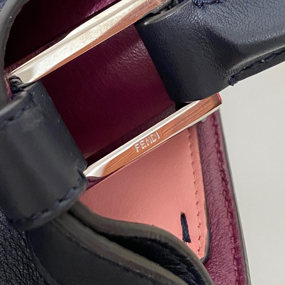 ‼️SOLD OUT ‼️AUTHENTIC! FENDI Peekaboo Shoulder Bag Leather - Picture 6 of 11